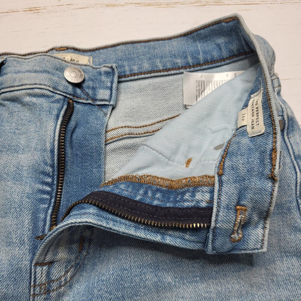 Madewell Petite Perfect Vintage Jeans Worn In Ripped Distressed Raw Hem 26P - Picture 7 of 12